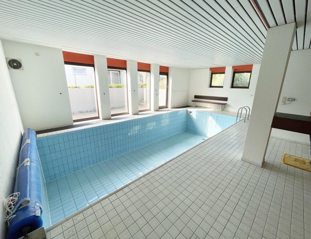 Indoor-Pool