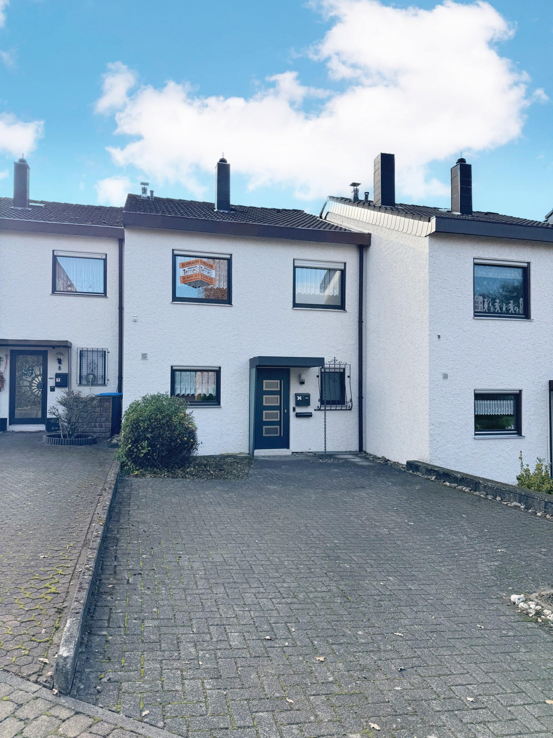 Straßenansicht Straßenansicht