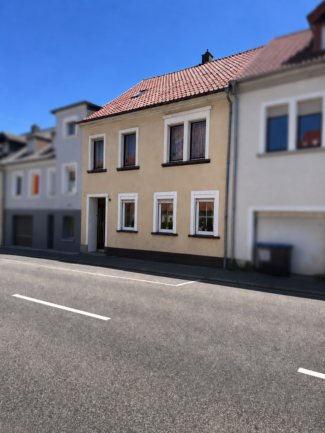 Straßenansicht