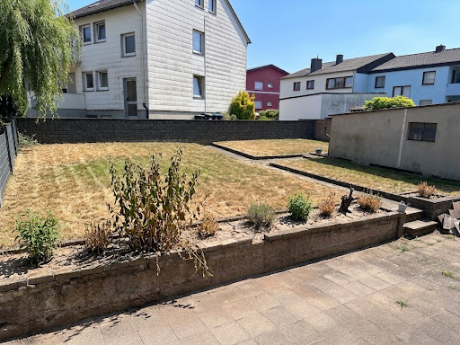 Terrasse + Garten