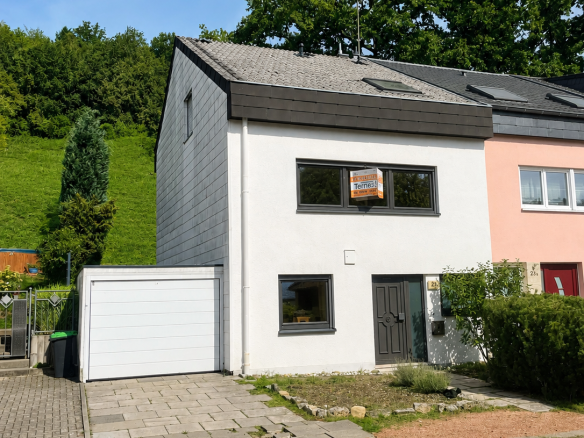 Straßenansicht